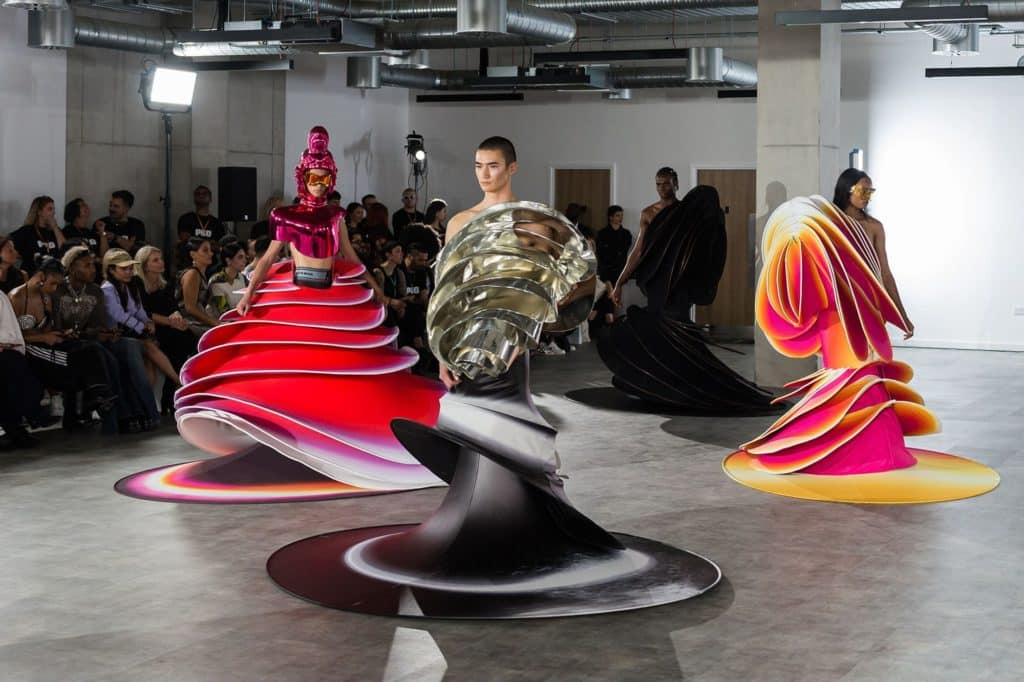 London Fashion Week 2024 A FirstClass Ticket to Luxury TENco